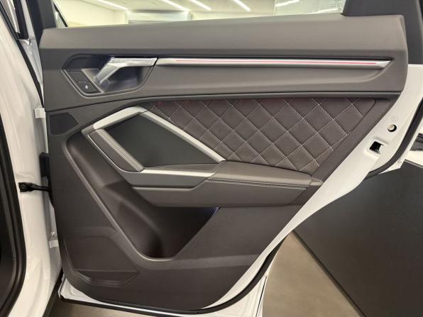 Audi Q3 II (F3) с пробегом 2025 года, цена 5 298 000 рублей, 33 км, внедорожник, Автокод Объявления