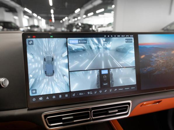Li Auto (Lixiang) L7 I Рестайлинг с пробегом 2024 года, цена 7 100 000 рублей, 54727 км, внедорожник, Автокод Объявления