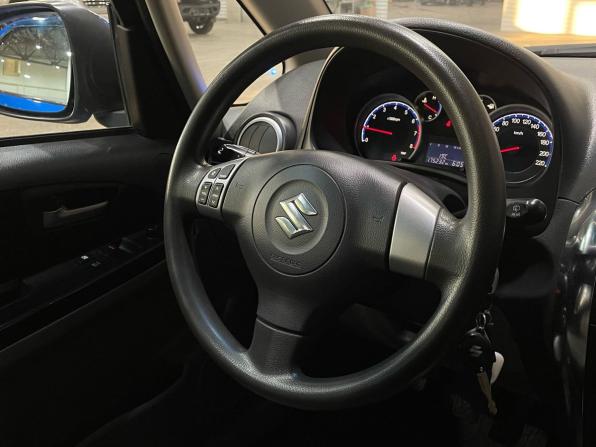Suzuki SX4 I (Classic) Рестайлинг с пробегом 2011 года, цена 699 000 рублей, 175232 км, хэтчбек, Автокод Объявления