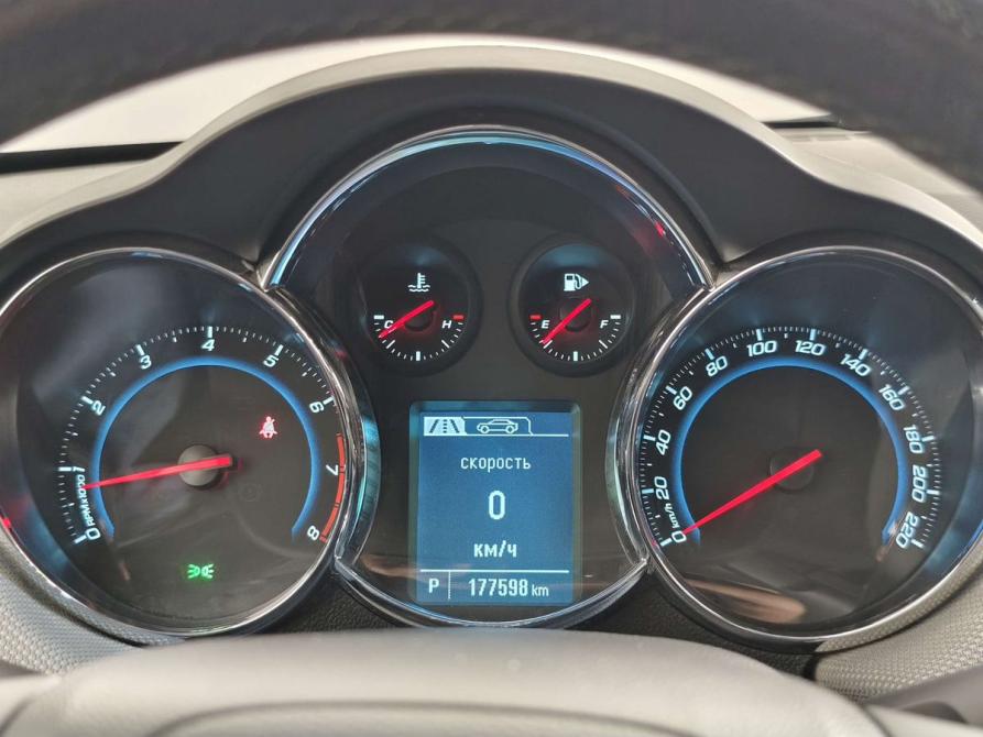 Chevrolet Cruze I Рестайлинг Санкт-Петербург  - изображение 15