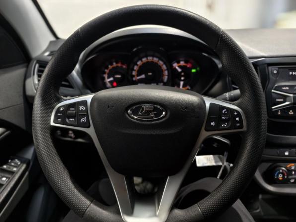 Lada (ВАЗ) Vesta I с пробегом 2018 года, цена 890 900 рублей, 102754 км, седан, Автокод Объявления
