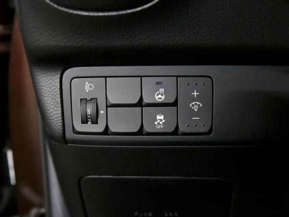 Kia Soul II Рестайлинг с пробегом 2018 года, цена 1 590 000 рублей, 62000 км, хэтчбек, Автокод Объявления
