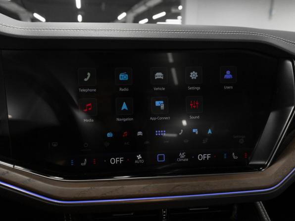 Volkswagen Touareg III Рестайлинг с пробегом 2026 года, цена 11 750 000 рублей, 18 км, внедорожник, Автокод Объявления
