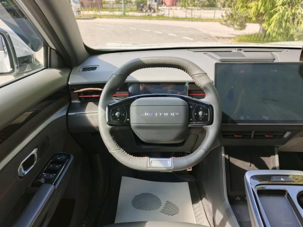 JETOUR DASHING I с пробегом 2023 года, цена 2 030 000 рублей, 66917 км, внедорожник, Автокод Объявления