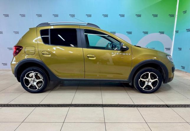 Renault Sandero II с пробегом 2014 года, цена 850 000 рублей, 103440 км, хэтчбек, Автокод Объявления