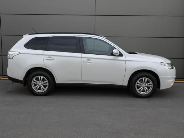 Mitsubishi Outlander III с пробегом 2014 года, цена 1 349 000 рублей, 129312 км, внедорожник, Автокод Объявления