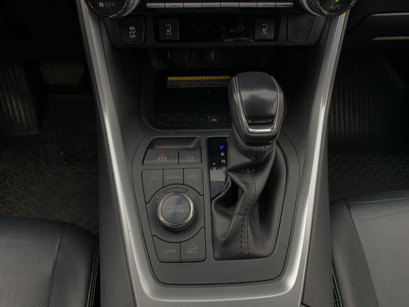 Toyota RAV4 V (XA50) с пробегом 2020 года, цена 3 999 000 рублей, 53500 км, внедорожник, Автокод Объявления