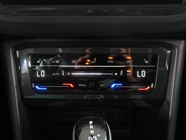 Volkswagen Tiguan II Рестайлинг с пробегом 2021 года, цена 3 049 000 рублей, 118616 км, внедорожник, Автокод Объявления