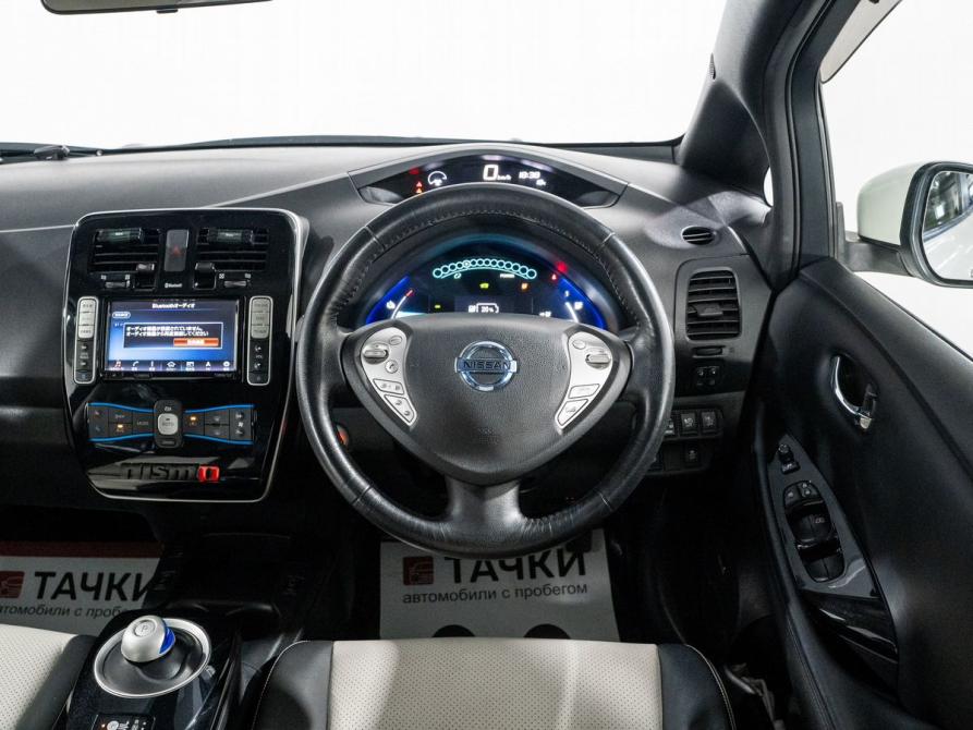 Nissan Leaf I (ZE0/AZE0) Иркутск  - изображение 9