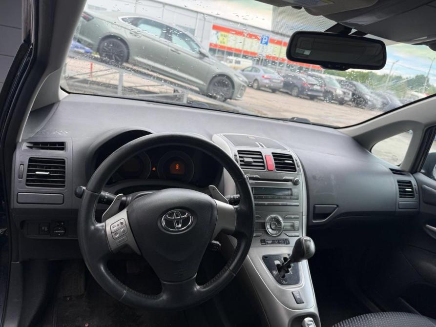 Toyota Auris I Орел  - изображение 6