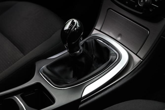 Opel Insignia I Рестайлинг с пробегом 2013 года, цена 829 000 рублей, 180201 км, лифтбек, Автокод Объявления