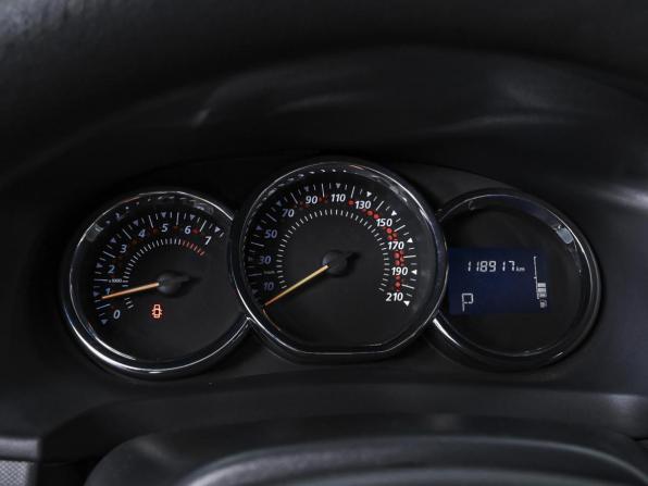 Renault Sandero II с пробегом 2016 года, цена 1 060 000 рублей, 118917 км, хэтчбек, Автокод Объявления