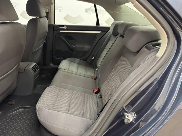 Volkswagen Jetta V с пробегом 2009 года, цена 750 000 рублей, 133465 км, седан, Автокод Объявления