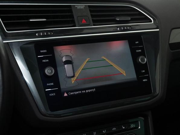 Volkswagen Tiguan II Рестайлинг с пробегом 2020 года, цена 2 850 000 рублей, 135875 км, внедорожник, Автокод Объявления
