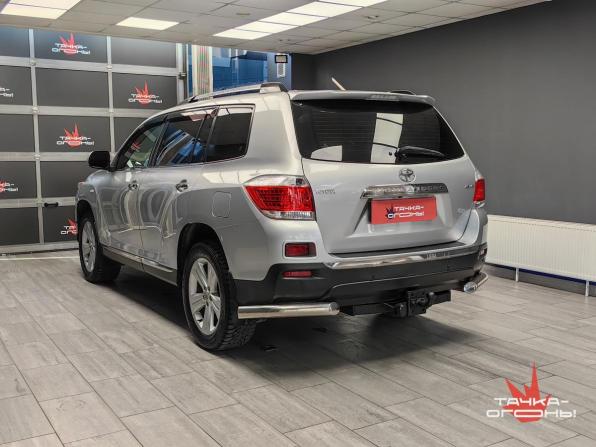 Toyota Highlander II (XU40) Рестайлинг с пробегом 2012 года, цена 2 048 000 рублей, 195000 км, внедорожник, Автокод Объявления