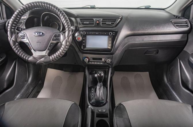 Kia Rio III Рестайлинг с пробегом 2016 года, цена 1 059 000 рублей, 130000 км, седан, Автокод Объявления