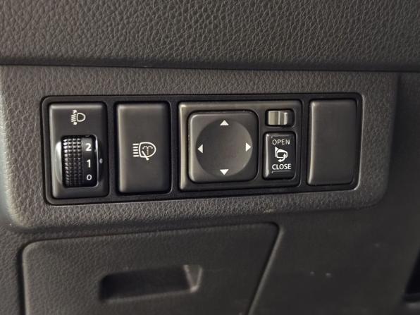 Nissan Tiida I Рестайлинг с пробегом 2010 года, цена 770 000 рублей, 159029 км, хэтчбек, Автокод Объявления
