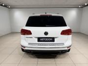 Volkswagen Touareg II Рестайлинг Москва  - изображение 28