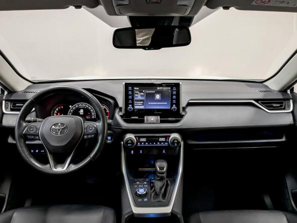 Toyota RAV4 V (XA50) с пробегом 2022 года, цена 3 890 000 рублей, 39291 км, внедорожник, Автокод Объявления