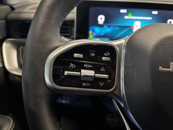 JETOUR X70+ I Рестайлинг с пробегом 2023 года, цена 1 759 000 рублей, 136400 км, внедорожник, Автокод Объявления