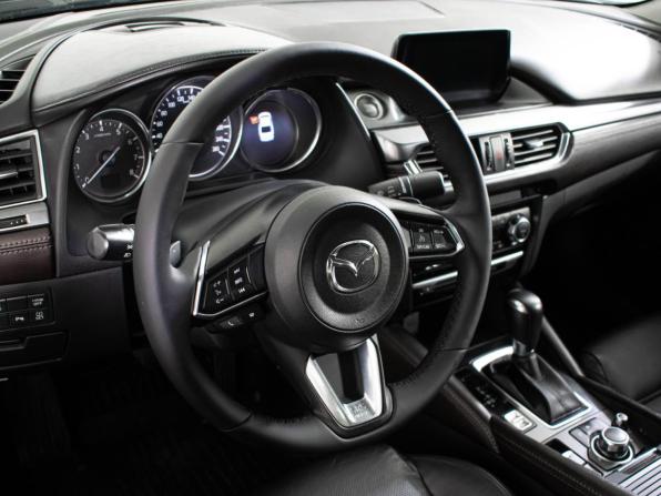 Mazda 6 III (GJ) Рестайлинг с пробегом 2016 года, цена 1 777 000 рублей, 168415 км, седан, Автокод Объявления