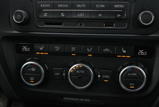 Volkswagen Jetta VI с пробегом 2013 года, цена 1 090 000 рублей, 198445 км, седан, Автокод Объявления