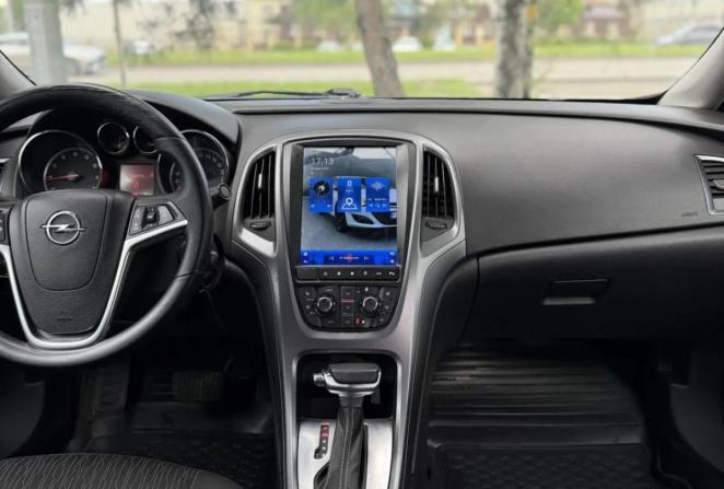 Opel Astra J Рестайлинг с пробегом 2012 года, цена 790 000 рублей, 216691 км, седан, Автокод Объявления