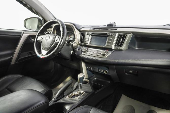 Toyota RAV4 IV (XA40) с пробегом 2013 года, цена 2 199 000 рублей, 203000 км, внедорожник, Автокод Объявления