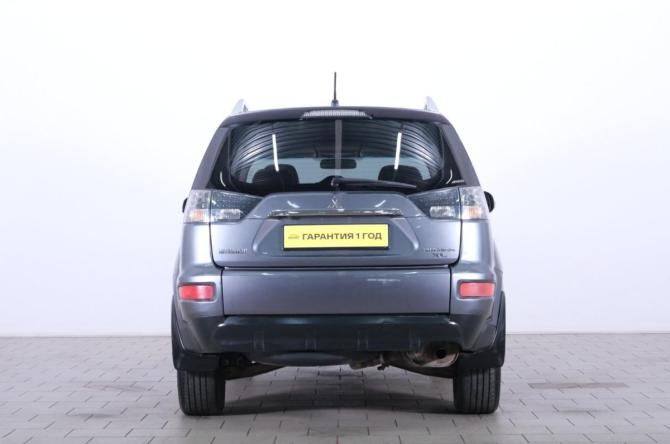 Mitsubishi Outlander II Рестайлинг с пробегом 2010 года, цена 1 369 000 рублей, 348000 км, внедорожник, Автокод Объявления
