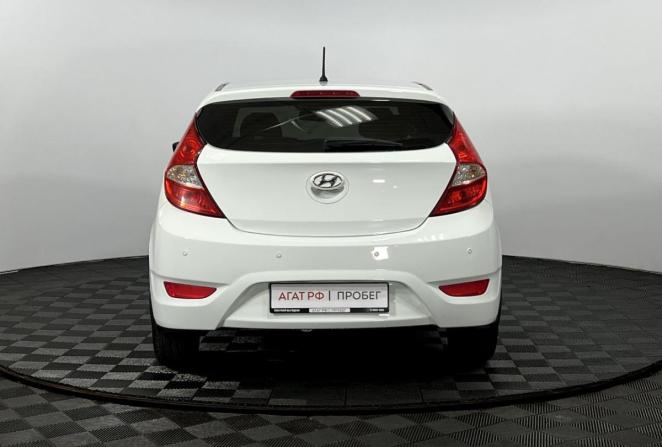 Hyundai Solaris I с пробегом 2013 года, цена 715 000 рублей, 201089 км, хэтчбек, Автокод Объявления