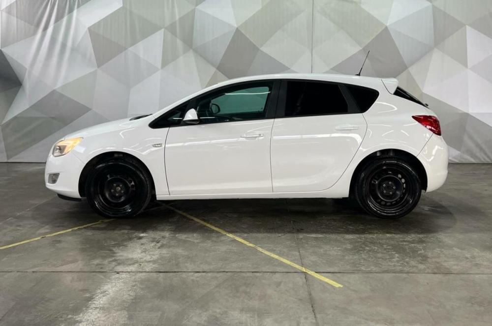 Opel Astra J Оренбург  - изображение 8