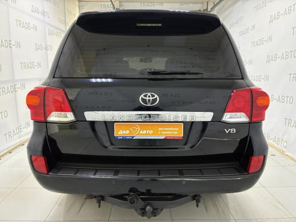 Toyota Land Cruiser 200 Series Рестайлинг 1 с пробегом 2015 года, цена 3 399 000 рублей, 464000 км, внедорожник, Автокод Объявления