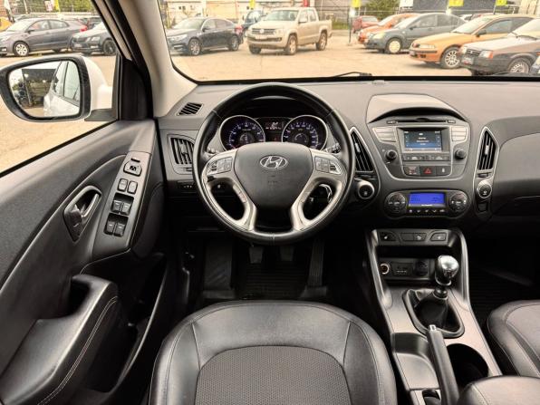 Hyundai ix35 I Рестайлинг с пробегом 2014 года, цена 1 549 000 рублей, 123241 км, внедорожник, Автокод Объявления