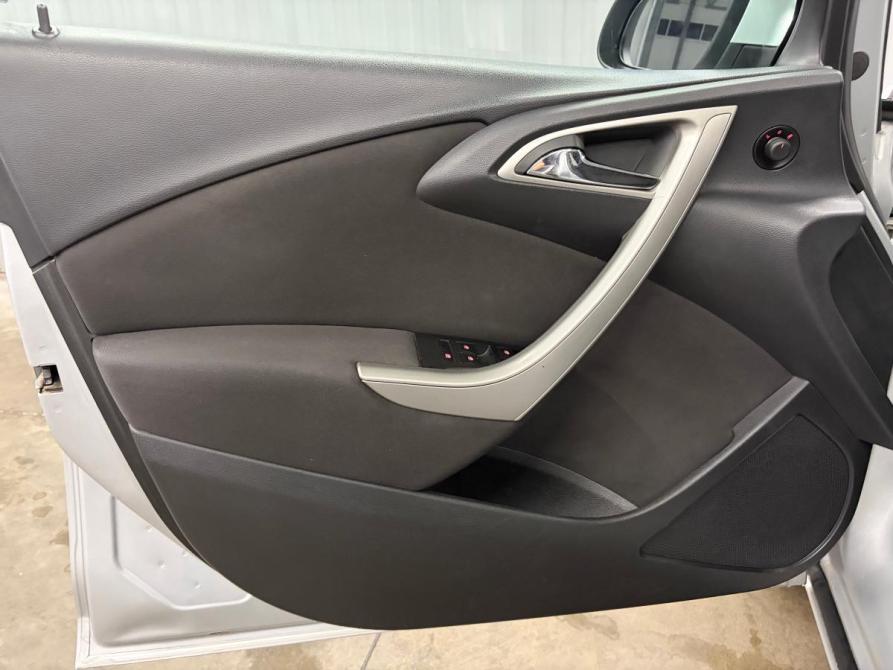 Opel Astra J Краснодар  - изображение 13