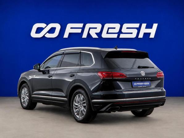 Volkswagen Touareg III с пробегом 2019 года, цена 3 396 900 рублей, 169765 км, внедорожник, Автокод Объявления