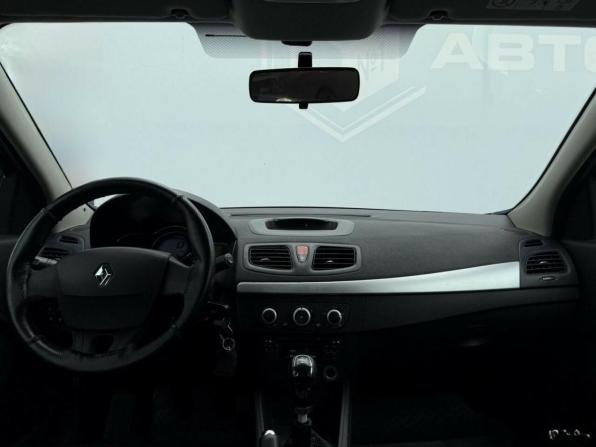 Renault Fluence I Рестайлинг с пробегом 2014 года, цена 789 000 рублей, 221131 км, седан, Автокод Объявления