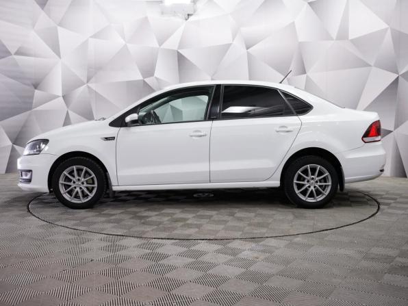 Volkswagen Polo V Рестайлинг с пробегом 2016 года, цена 1 295 000 рублей, 79000 км, седан, Автокод Объявления