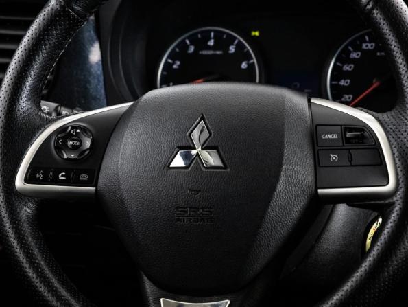Mitsubishi Outlander III Рестайлинг 2 с пробегом 2015 года, цена 1 449 000 рублей, 189721 км, внедорожник, Автокод Объявления