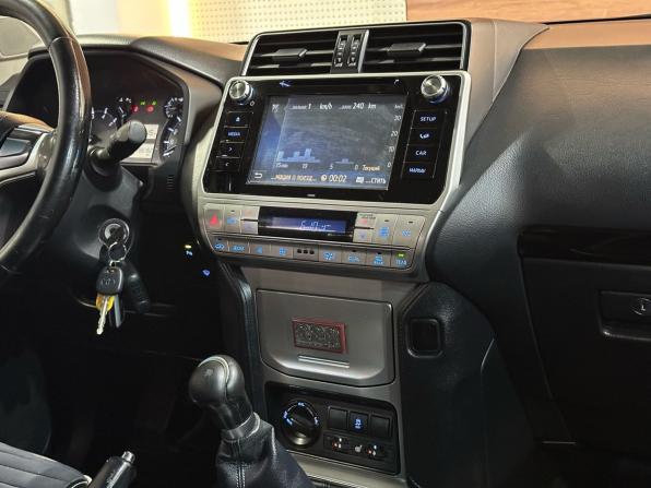 Toyota Land Cruiser Prado 150 Series Рестайлинг 2 с пробегом 2018 года, цена 3 349 000 рублей, 271458 км, внедорожник, Автокод Объявления