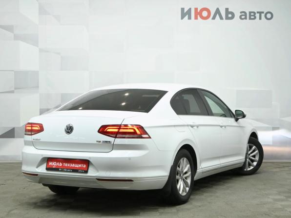 Volkswagen Passat B8 с пробегом 2015 года, цена 1 750 000 рублей, 150636 км, седан, Автокод Объявления