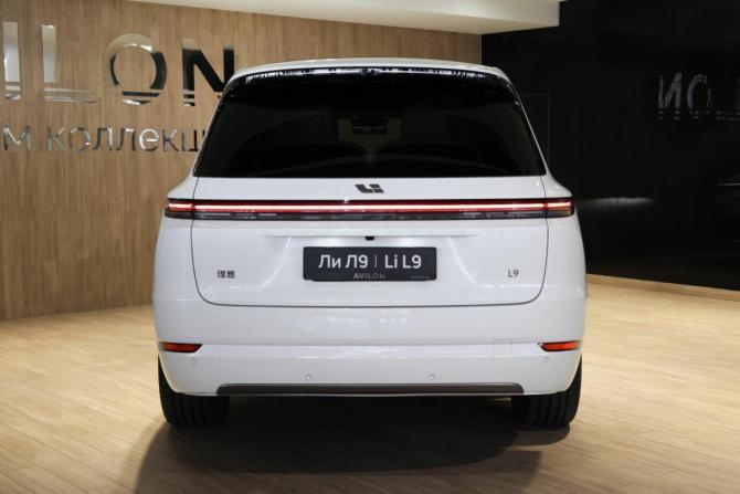 Новый Li Auto (Lixiang) L9 I Рестайлинг 2025 года, цена 11 990 000 рублей, внедорожник, Автокод Объявления