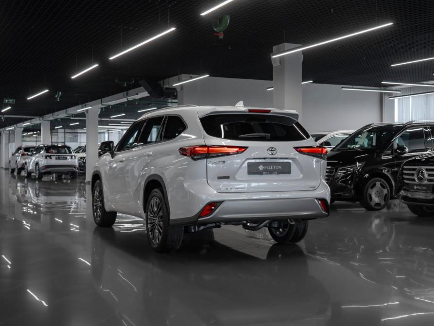 Toyota Highlander IV (XU70) Москва  - изображение 4