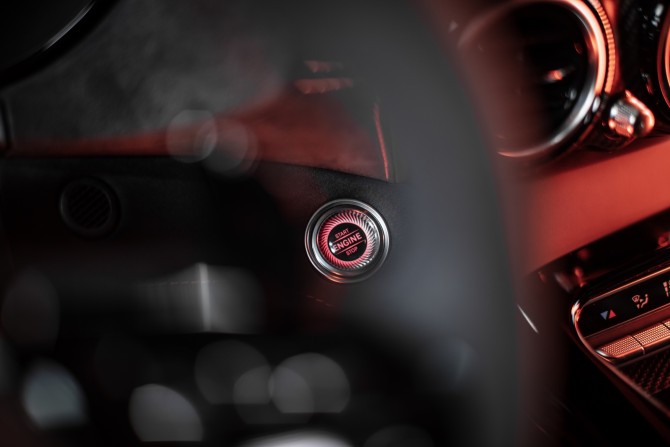 Новый Mercedes-Benz AMG GT I Рестайлинг 2020 года, цена 50 500 000 рублей, купе, Автокод Объявления