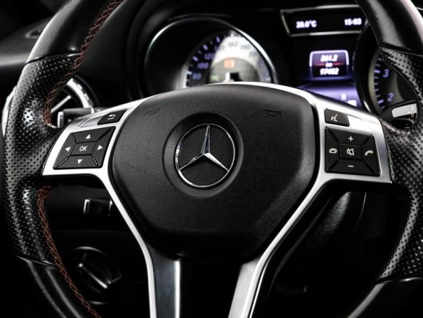Mercedes-Benz GLA I (X156) с пробегом 2015 года, цена 2 299 000 рублей, 97215 км, внедорожник, Автокод Объявления