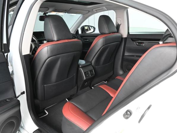 Lexus ES VI с пробегом 2015 года, цена 2 299 000 рублей, 193055 км, седан, Автокод Объявления