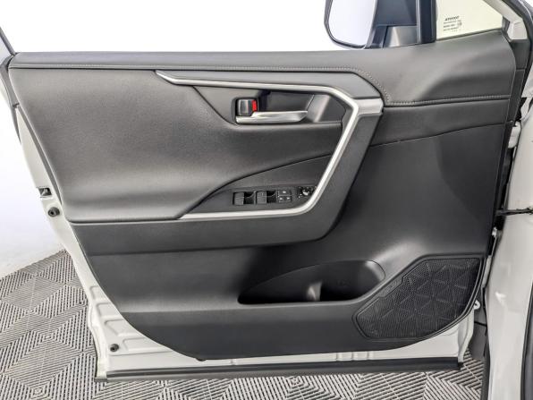 Toyota RAV4 V (XA50) с пробегом 2021 года, цена 2 850 000 рублей, 149564 км, внедорожник, Автокод Объявления