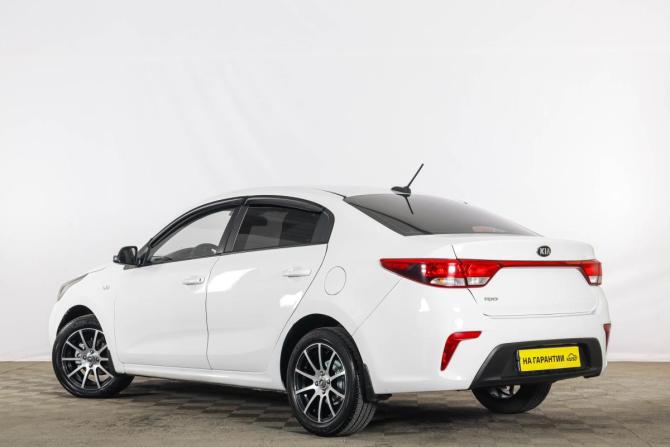 Kia Rio IV с пробегом 2018 года, цена 1 049 000 рублей, 252000 км, седан, Автокод Объявления
