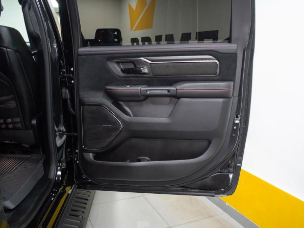 Ram 1500 V Рестайлинг с пробегом 2026 года, цена 11 999 000 рублей, 33 км, offers.body_type.unknown, Автокод Объявления