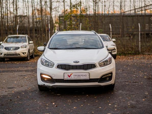 Kia Ceed II с пробегом 2015 года, цена 1 070 000 рублей, 170546 км, хэтчбек, Автокод Объявления