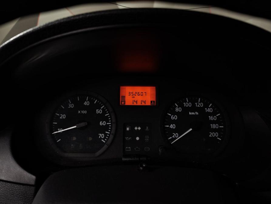 Renault Logan I Москва  - изображение 15